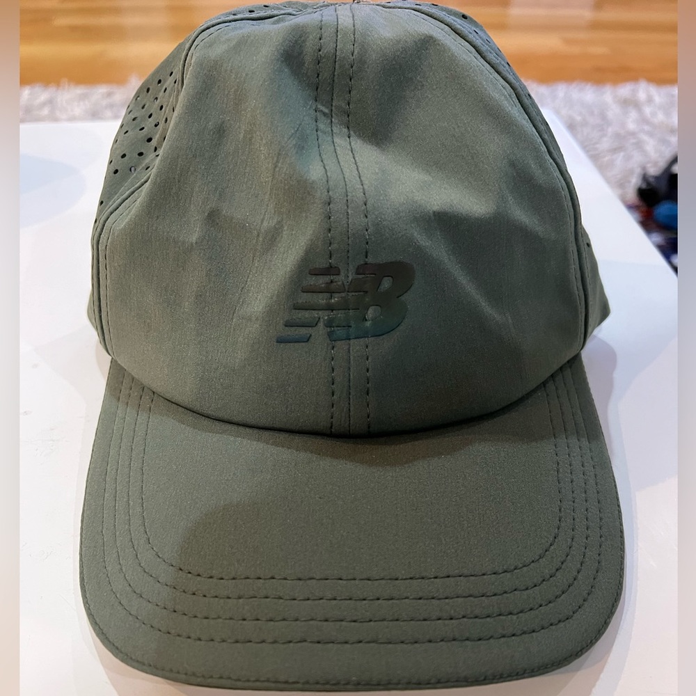 New Balance Laser Performance Hat NWT